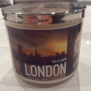 Bath & Body Works London Tea & Lemon candle 3 wick